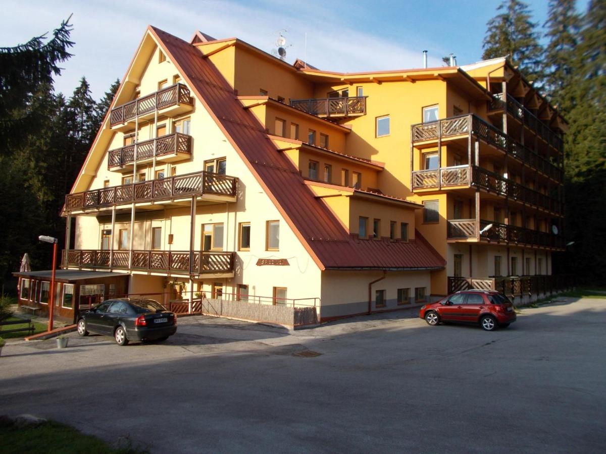 Family Apartments Spiežovec - Bed and Breakfast