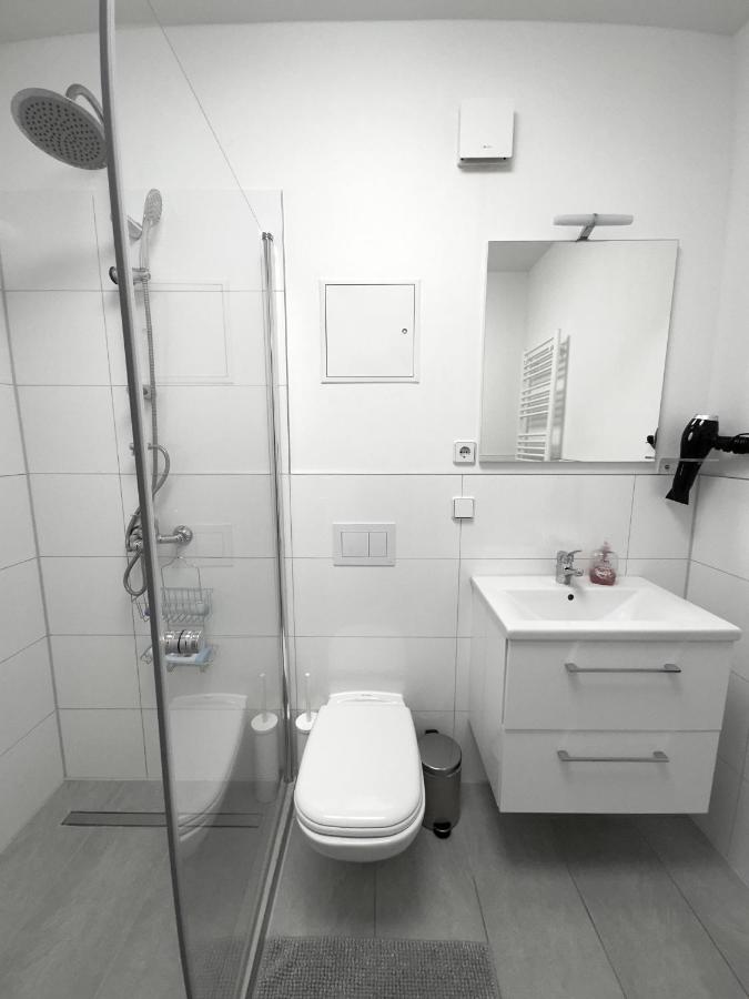 Apartment mit 2 Schlafzimmern und Balkon