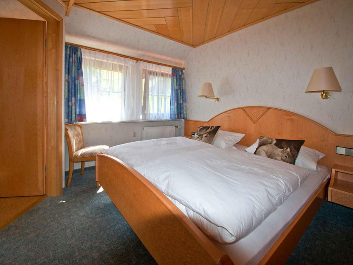 Superior One-Bedroom Apartment with Balcony