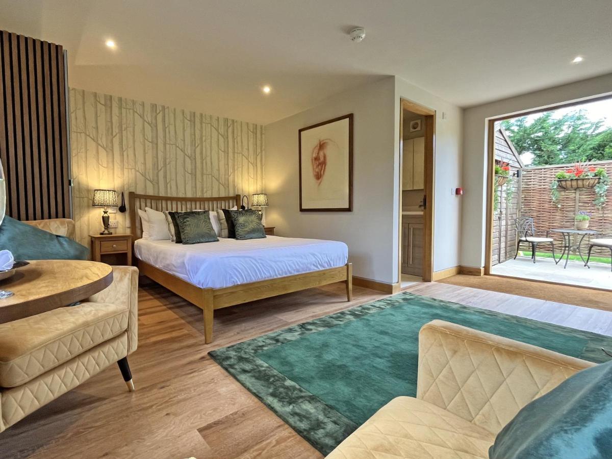 Standard King Room
