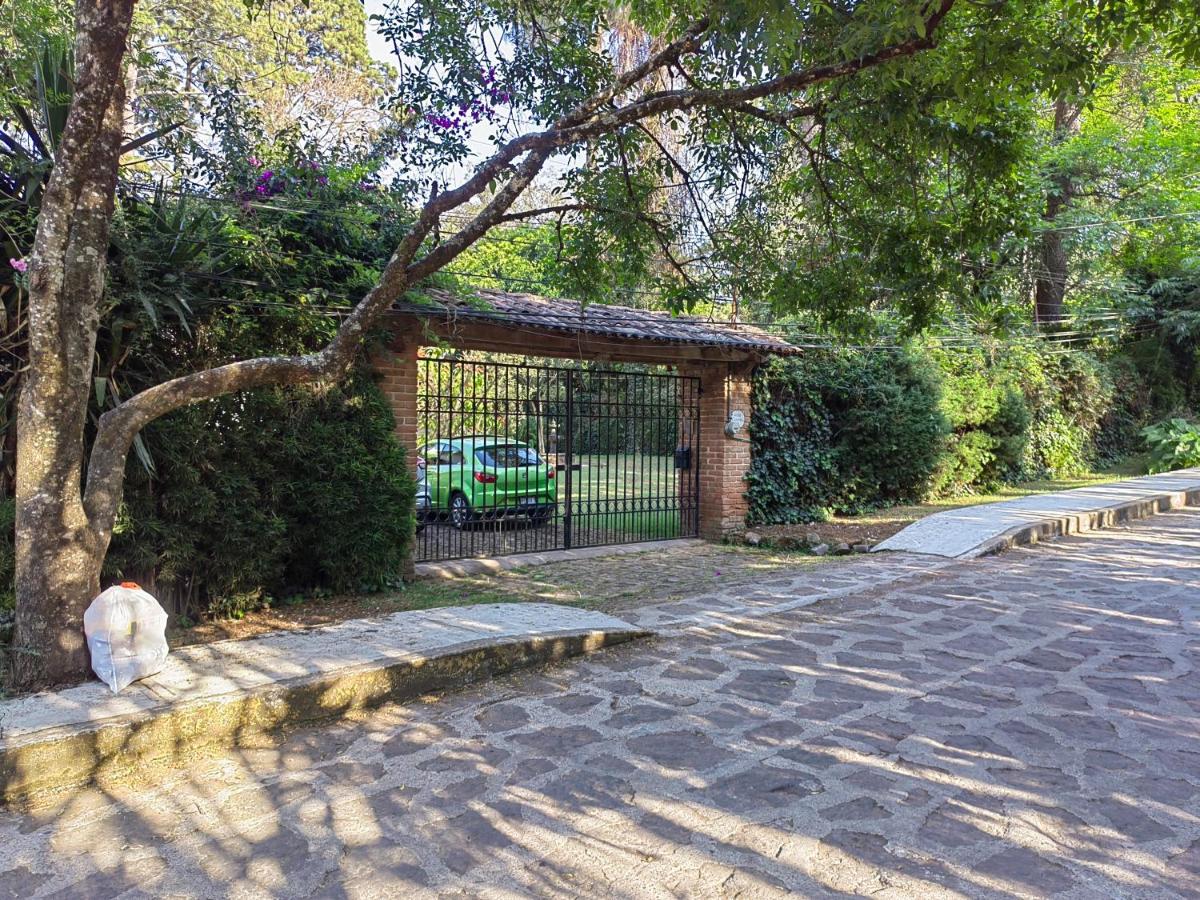 Hermoso Jardín con casa de campo en Avandaro - B&B