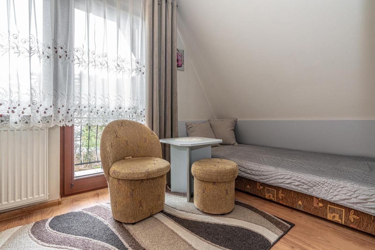 Chambre Familiale avec Balcon (2 Adultes + 2 Enfants)