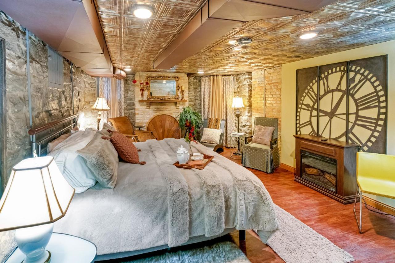 Suite mit Kingsize-Bett mit Whirlpool