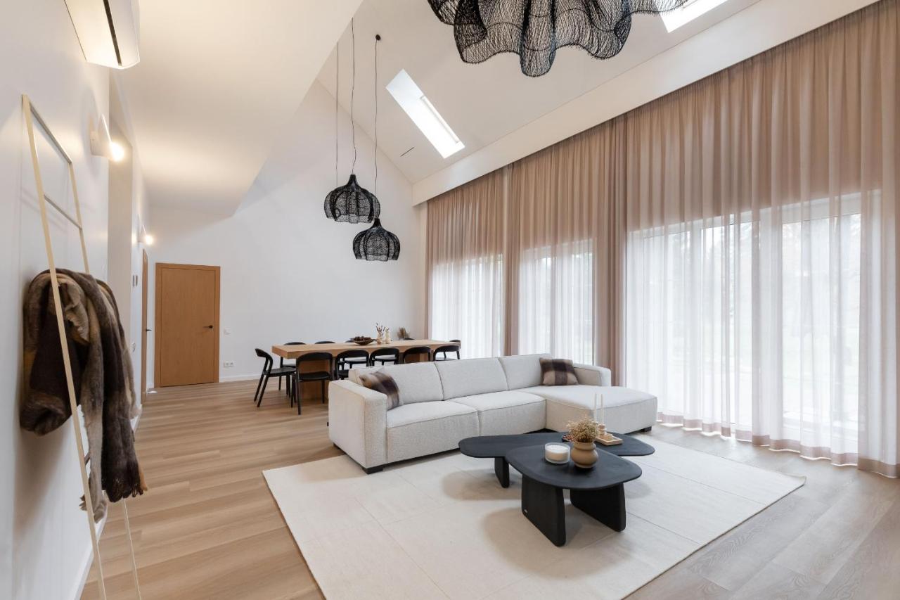 Picturesque Villa RestArt by Reside Baltic - Ferienwohnung Nemenčinė