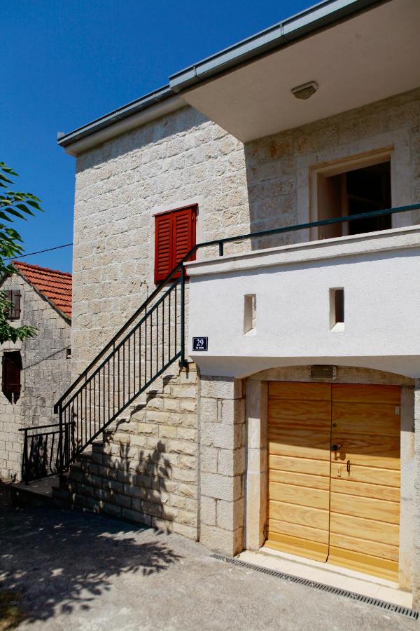 Apartments AstaLaVIsta - Ferienwohnung Okrug Donji
