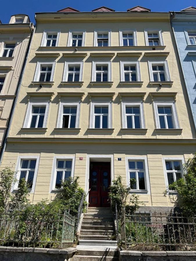 Apartmán Pohoda - dvojlůžkový, v lázeňském centru - B&B