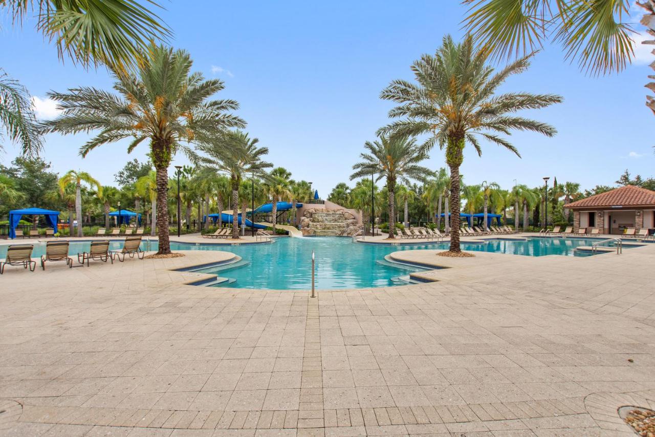 The Solterra Sanctuary Private Pool Lazy River - B&B Davenport