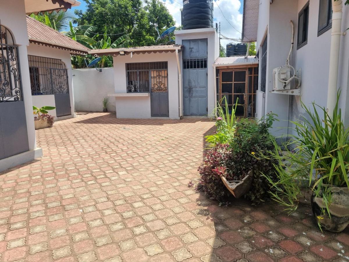 Kikuba House AIRPORT B&B - Ferienwohnung