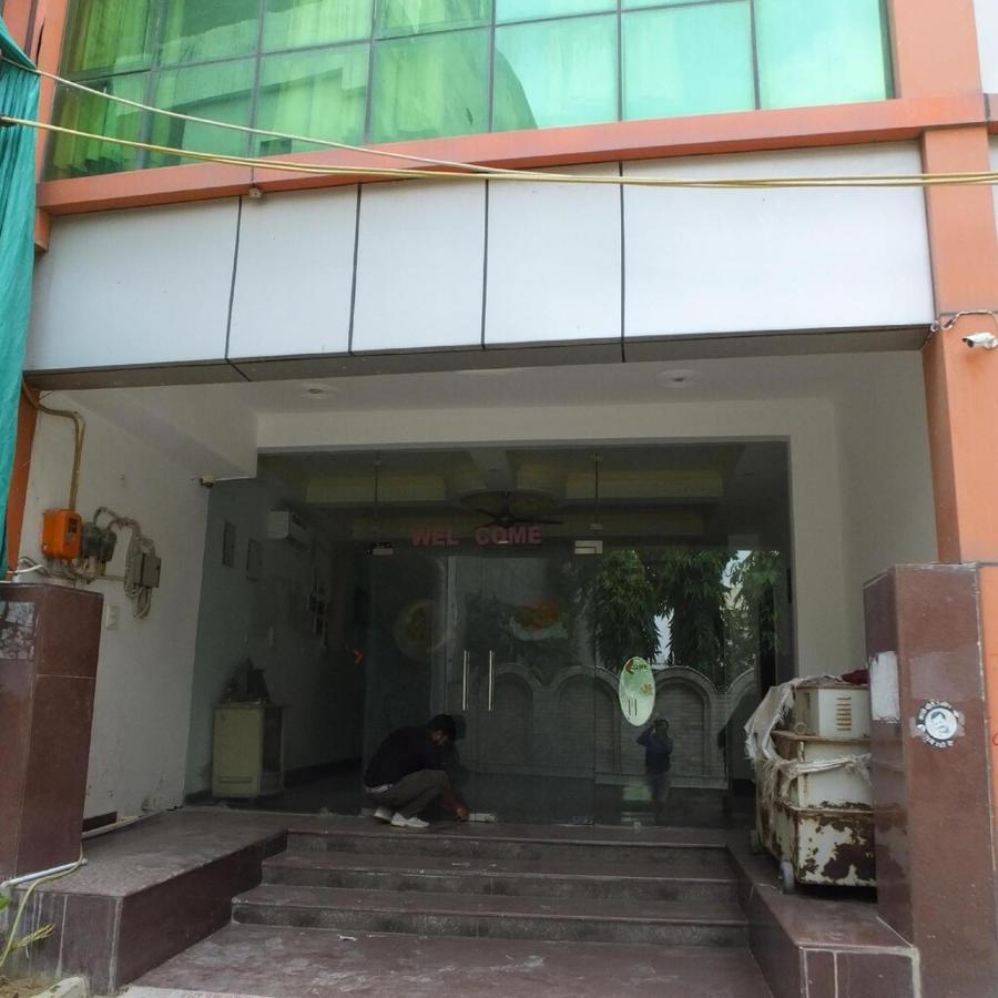 taj homes - B&B