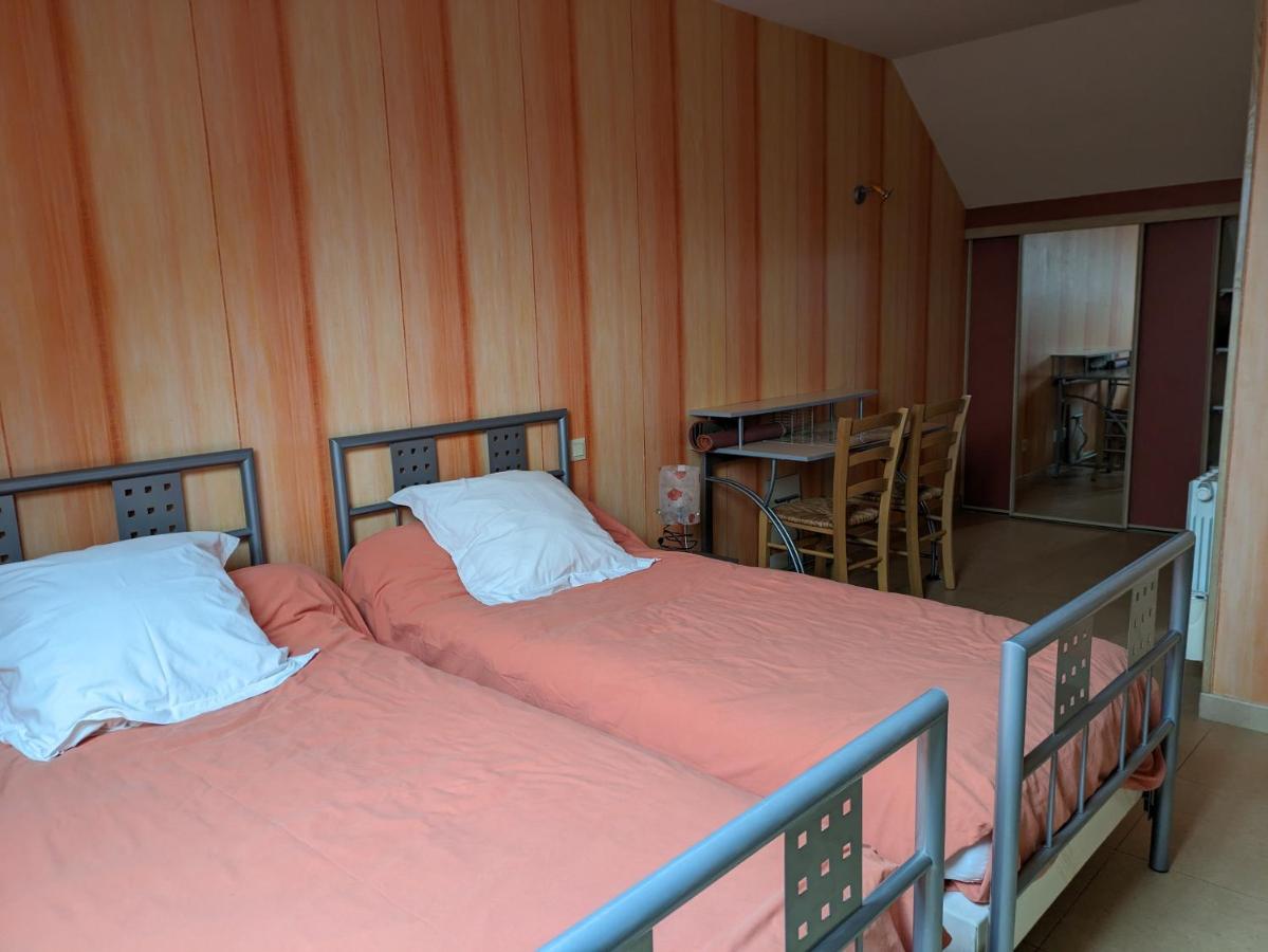 One-Bedroom Apartment with Garden View