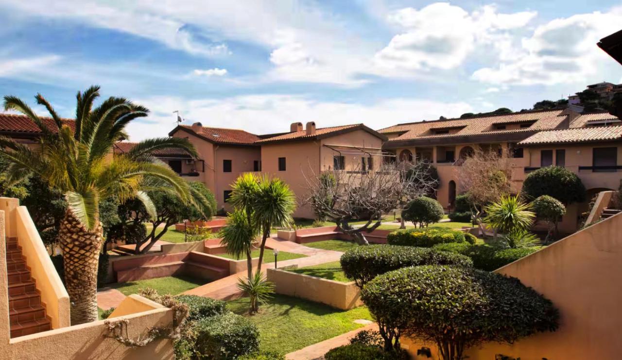 Le case di Lidia due appartamenti con piscina e accesso diretto al mare - B&B Castelsardo