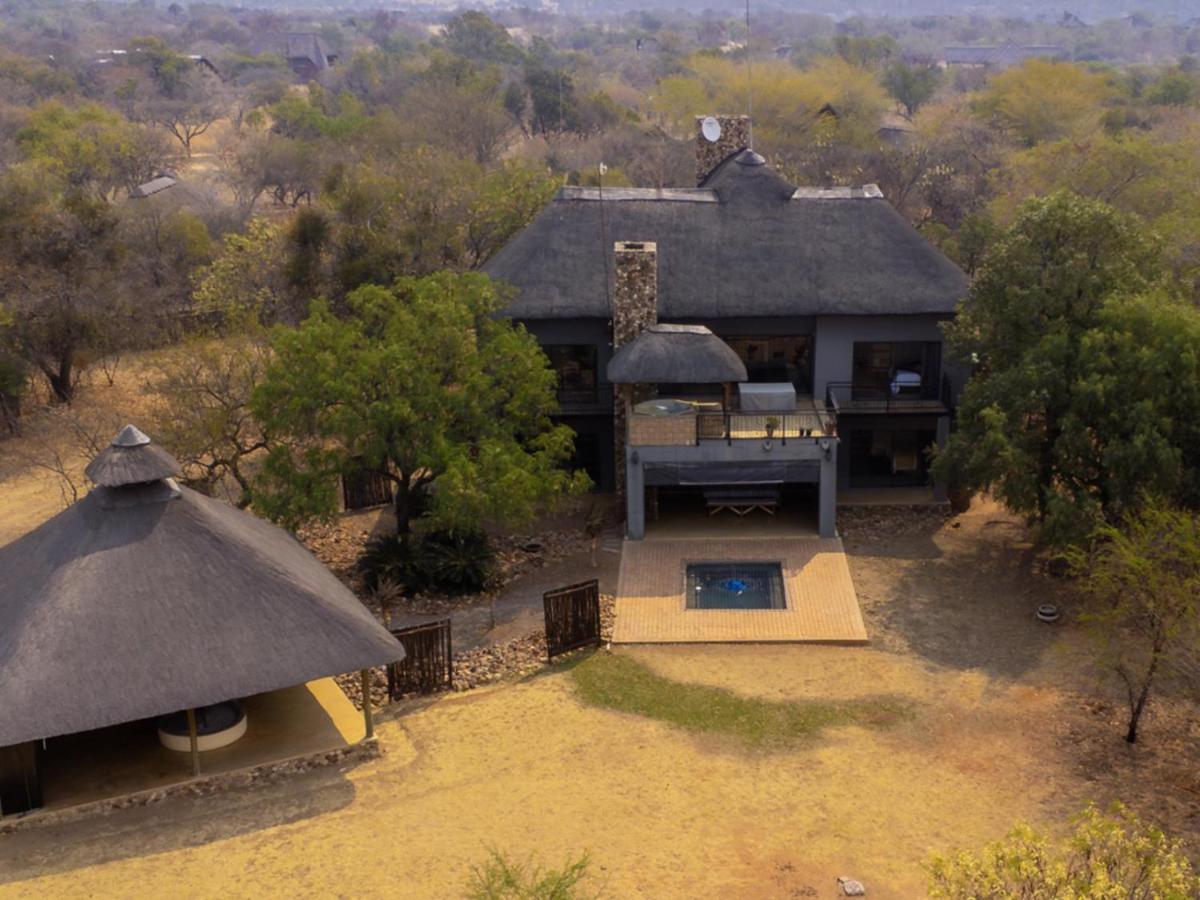 Zebula Golf and Wildlife Estate - The Milky Way Pax 12 - Moi Signature Luxury villa - B&B