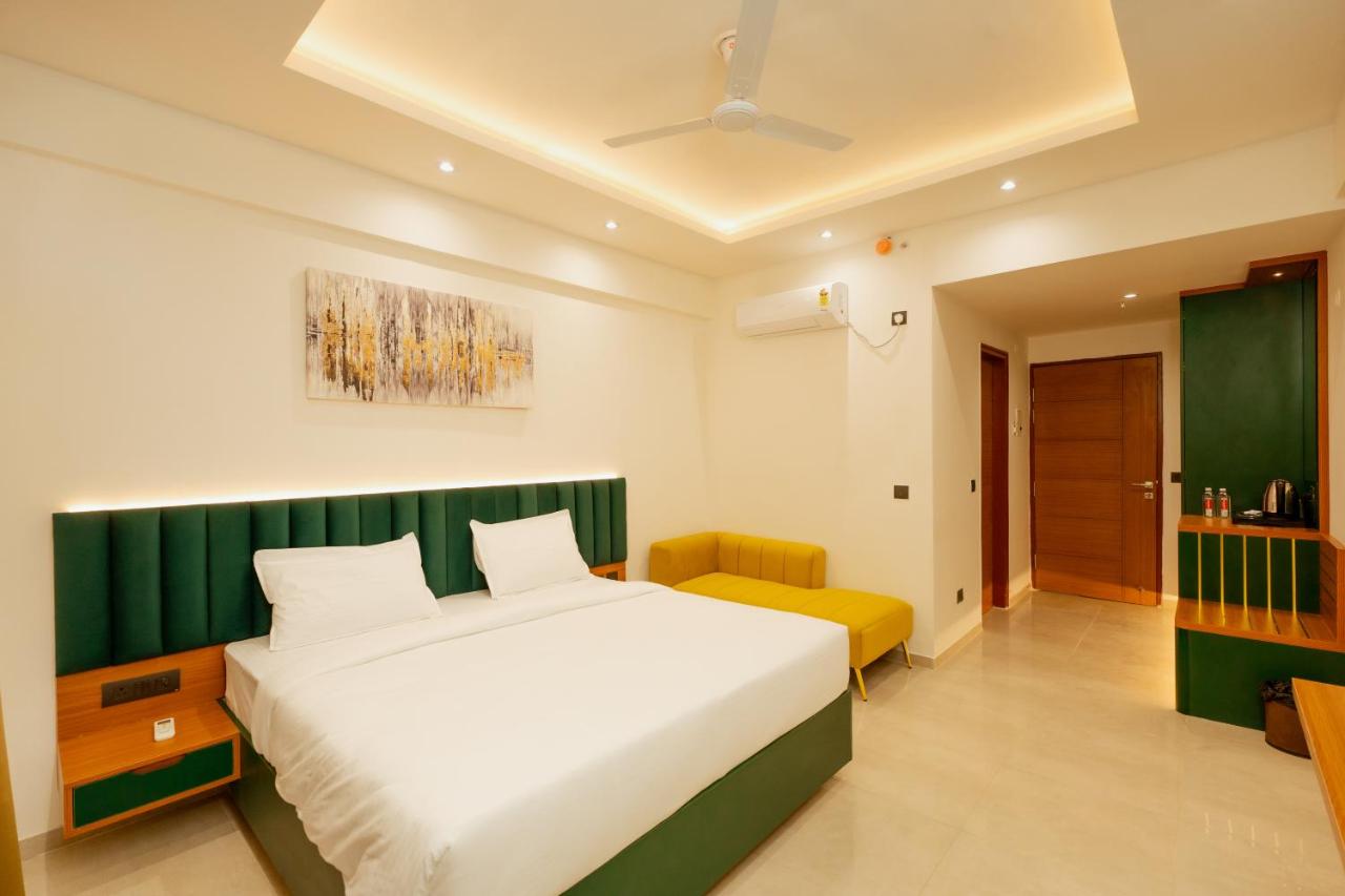 King Room with Balcony