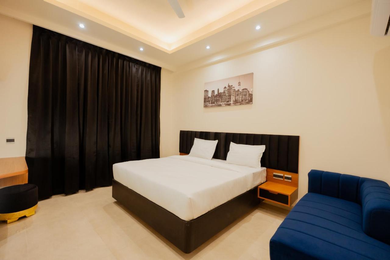 King Room with Balcony