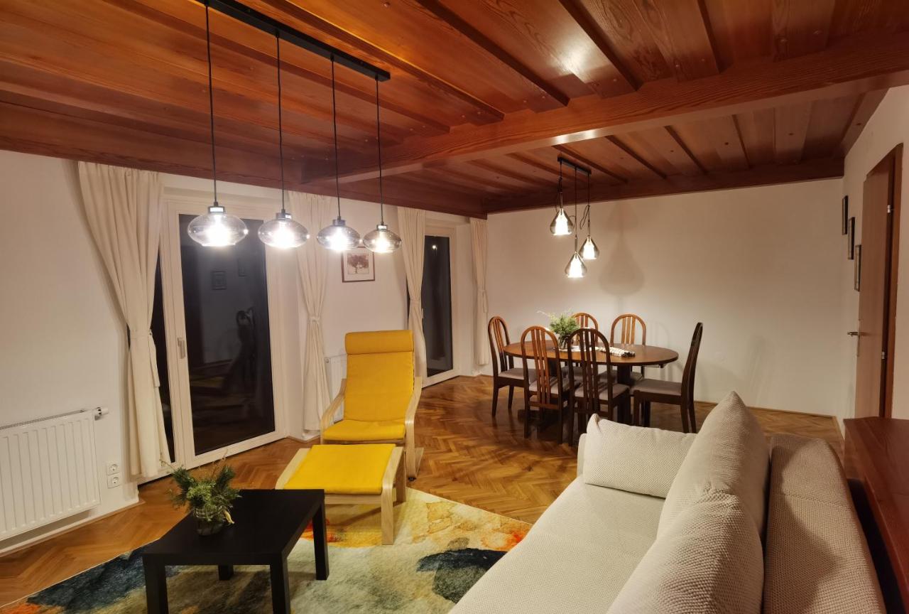 Apartma Žerjav - B&B