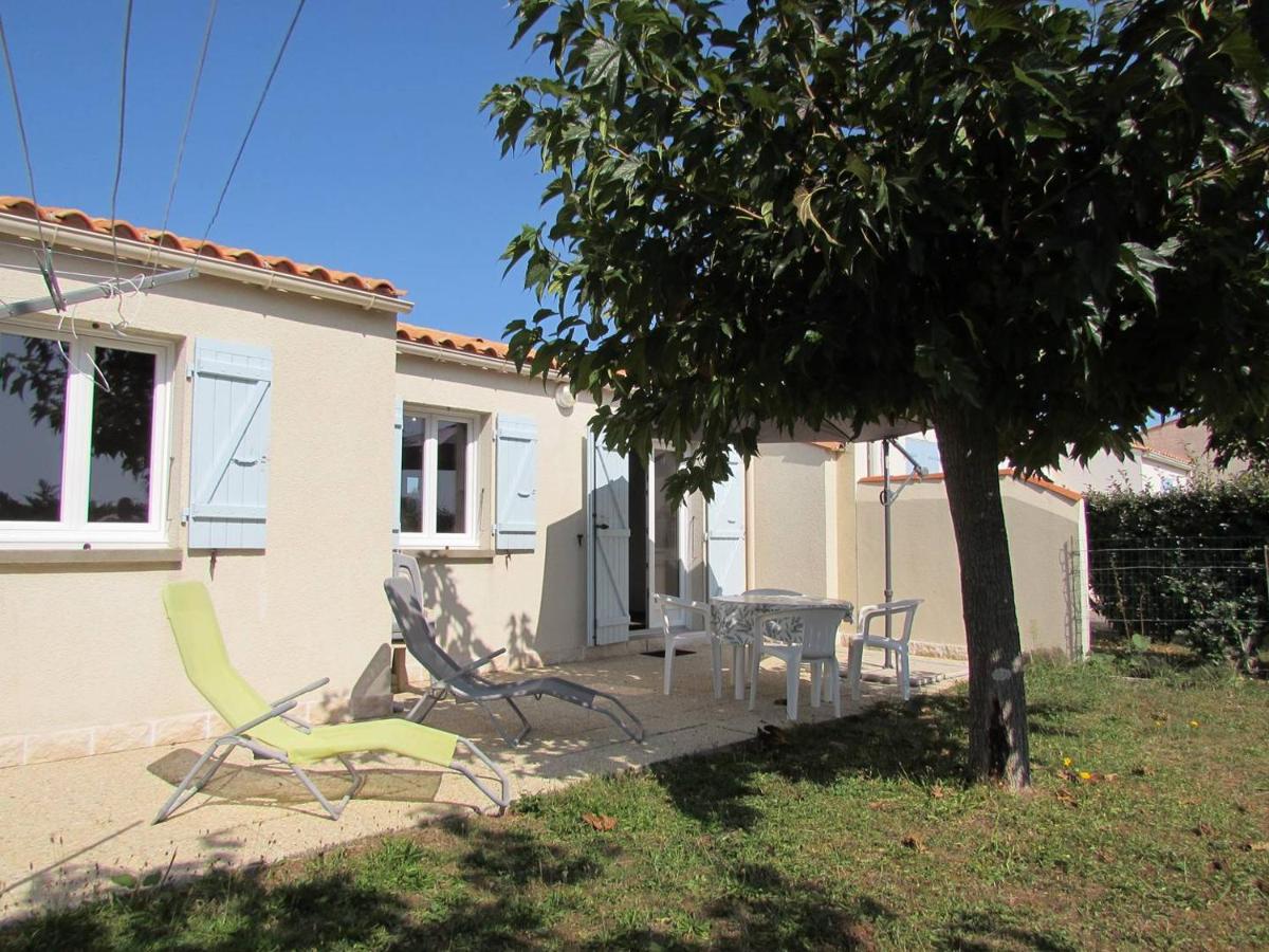 Maison 3 pièces 5 couchages La Brée Les Bains LBO000-052 - Chambres d’hôtes La Brée-les-Bains