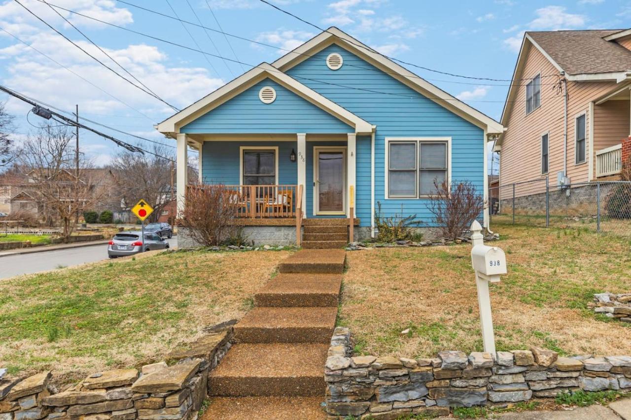 Pool Table WALK to Downtown Bars and Farmers Market - B&B Nashville