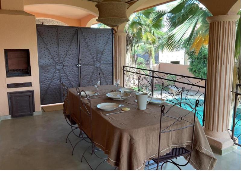 Grand Appartement avec Piscine Jardin de la Lagune - Chambres d’hôtes Sali Portudal