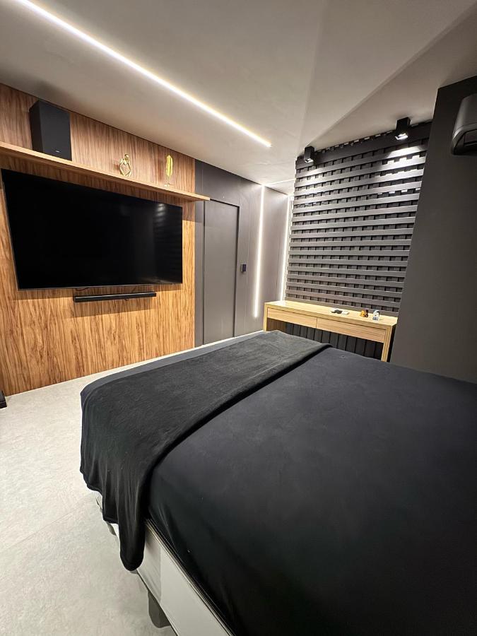 Apto mobiliado próximo ao Salvador Shopping - B&B Salvador