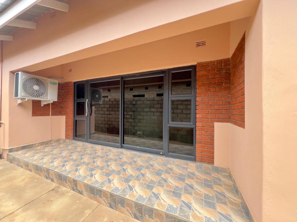 Platinum Luxury Apartment 996 - Ferienwohnung Victoria Falls