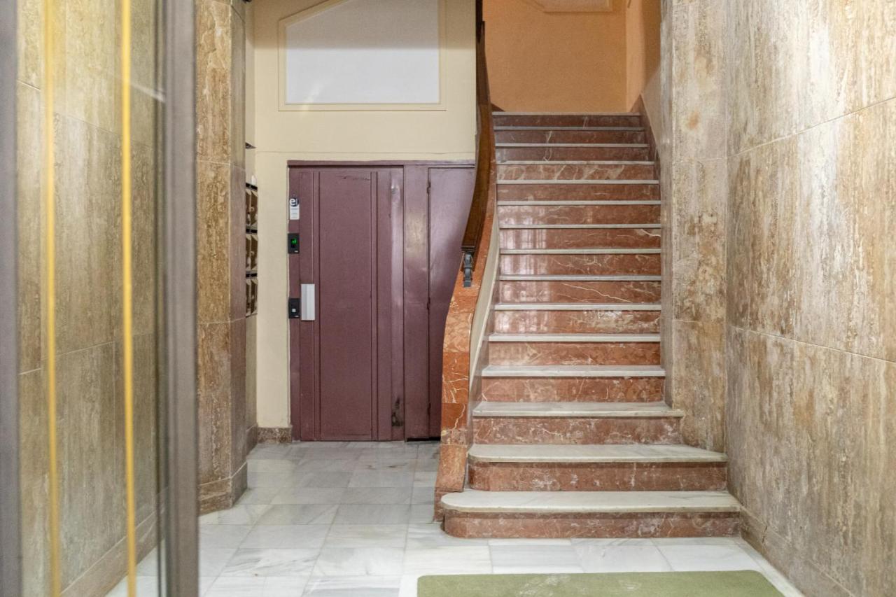 ISG Apartments Jose de Velilla Centro Parking - B&B Sevilla