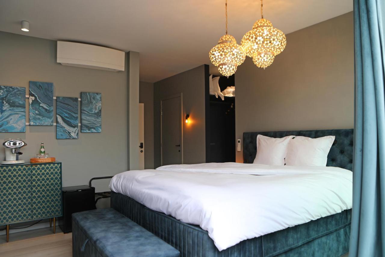 King Room with Spa Bath