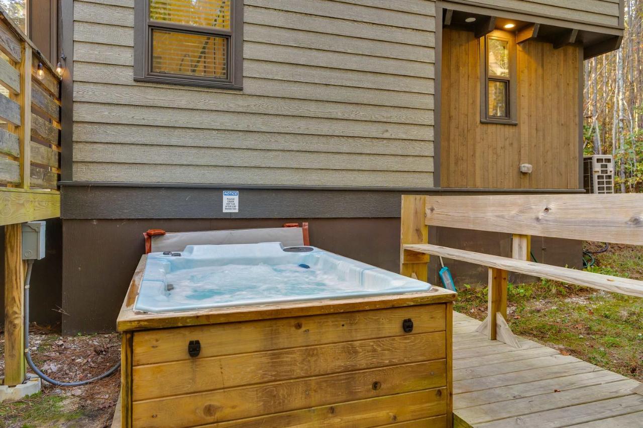 Firefly at Mentone with Hot Tub & Internet - B&B Menlo