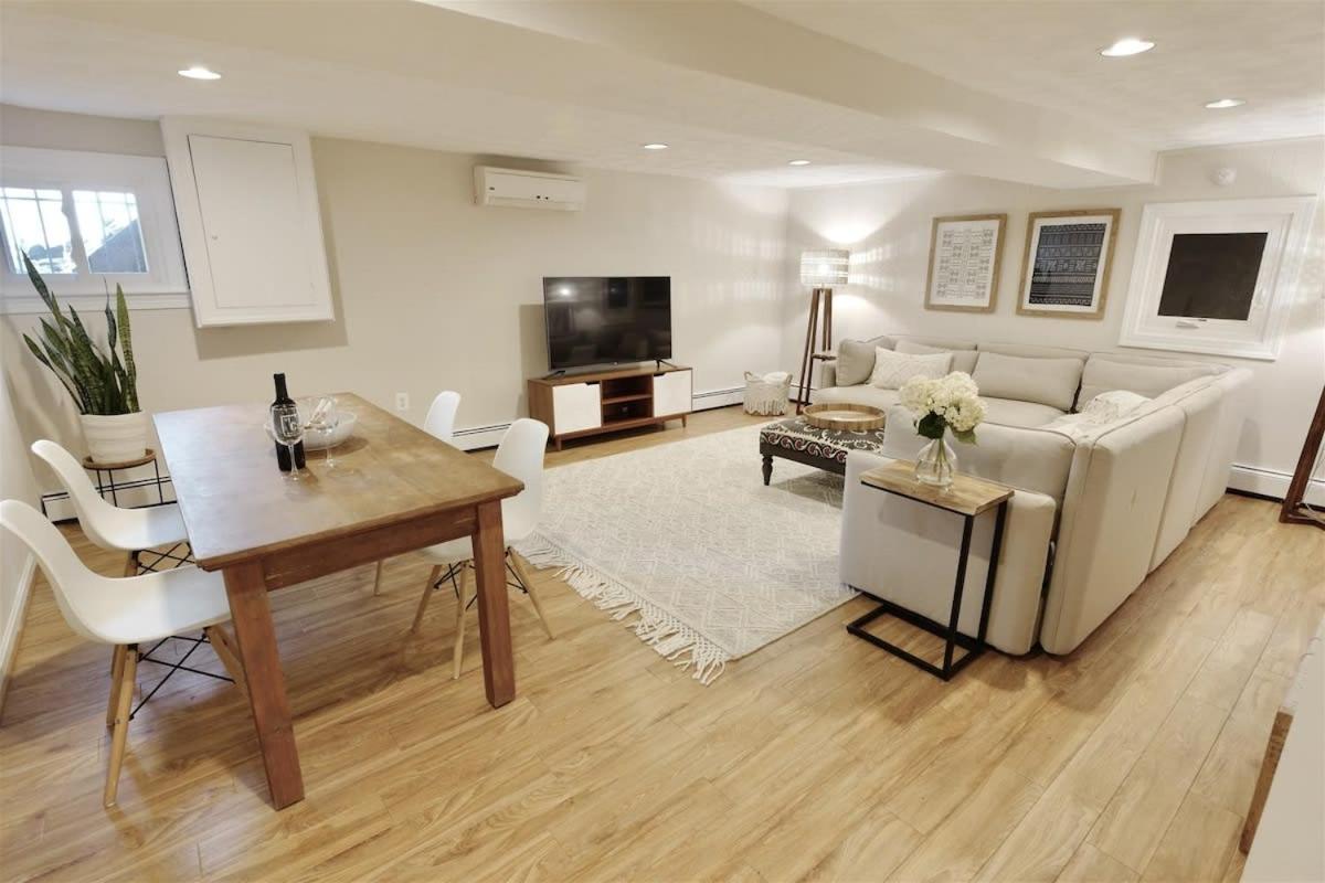 Top of the Town - with Parking - Ferienwohnung Washington