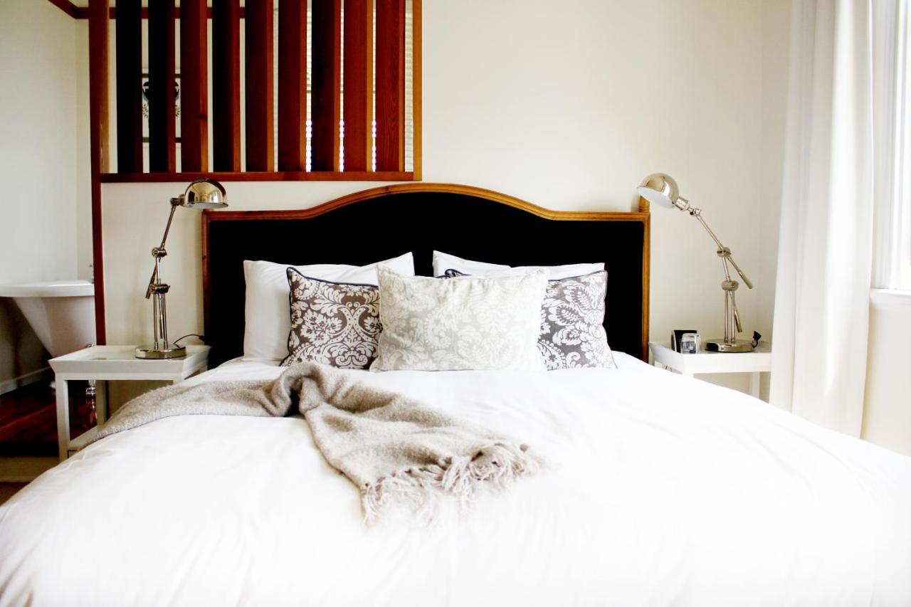 B&B New Plymouth - Hosking House - Bed and Breakfast New Plymouth