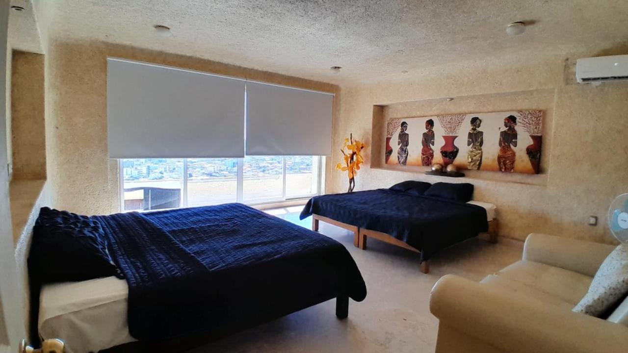 Deluxe Double Room with Balcony and Sea View