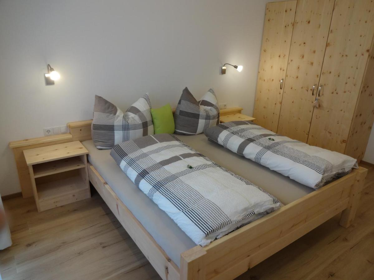 Apartment with Mountain View