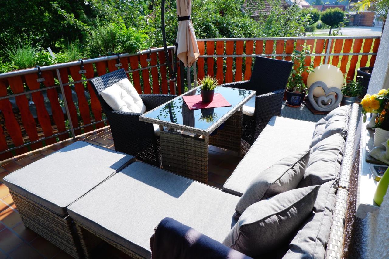 Frühstückspension Mayer-Schiller - Ferienwohnung Bernried / Bayer. Wald