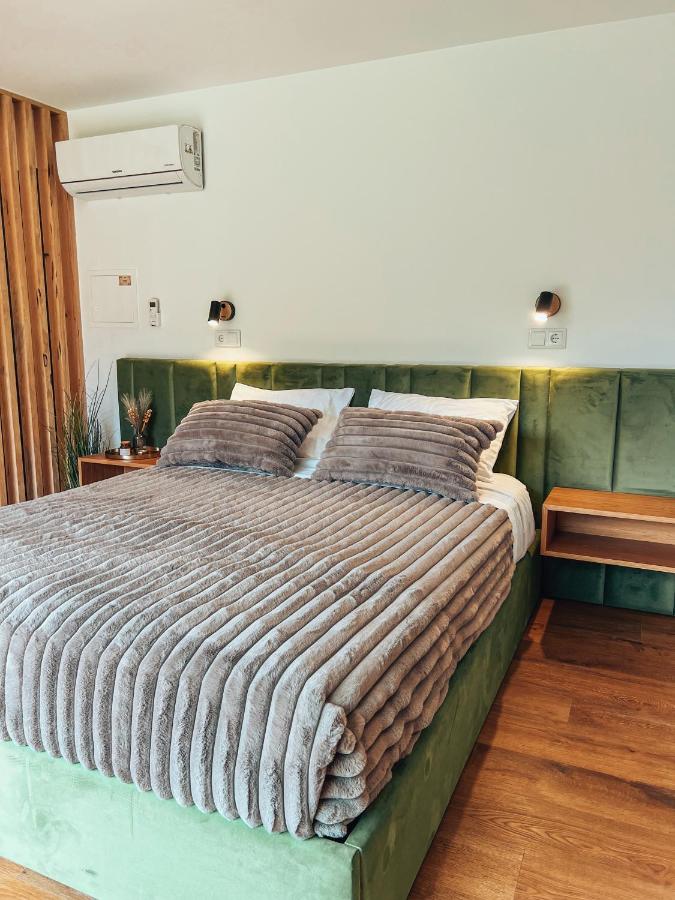 Deluxe Bungalow