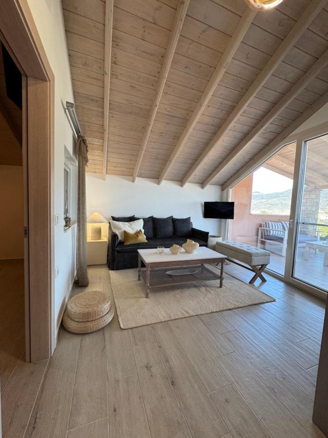 Appartamento Superior con 2 Camere da Letto, Soggiorno e Vista Mare