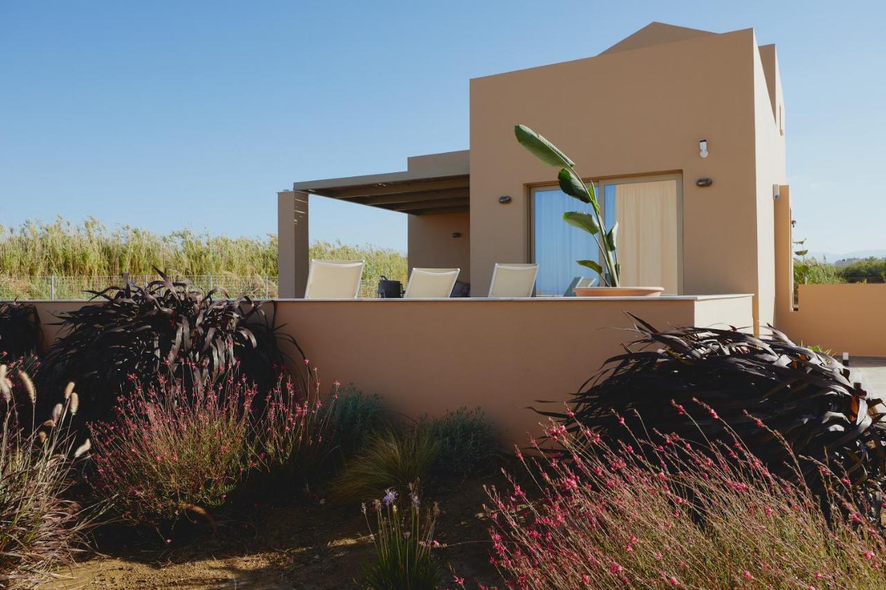 Giannoulis Ele Villas - B&B