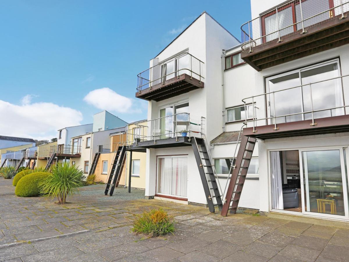 18D South Snowdon Wharf - B&B