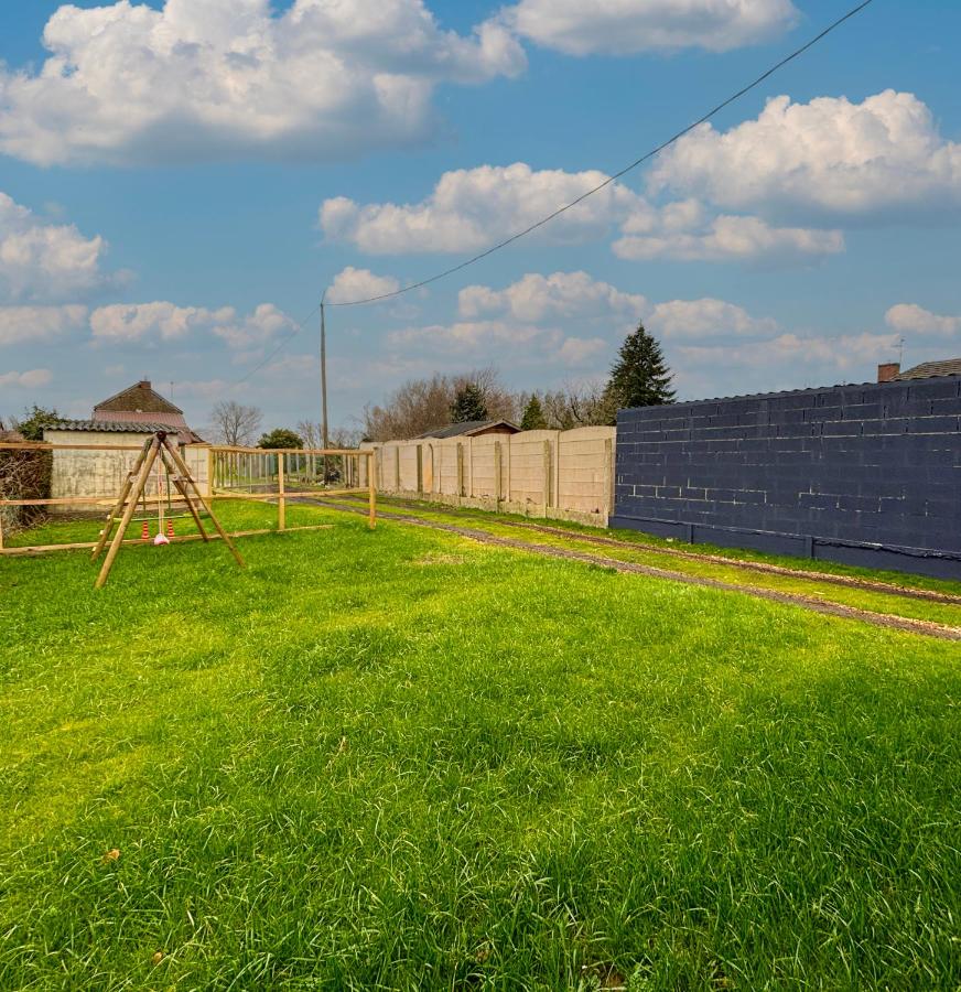 Cocon familial avec jardin 2 adultes & 1 enfant - B&B