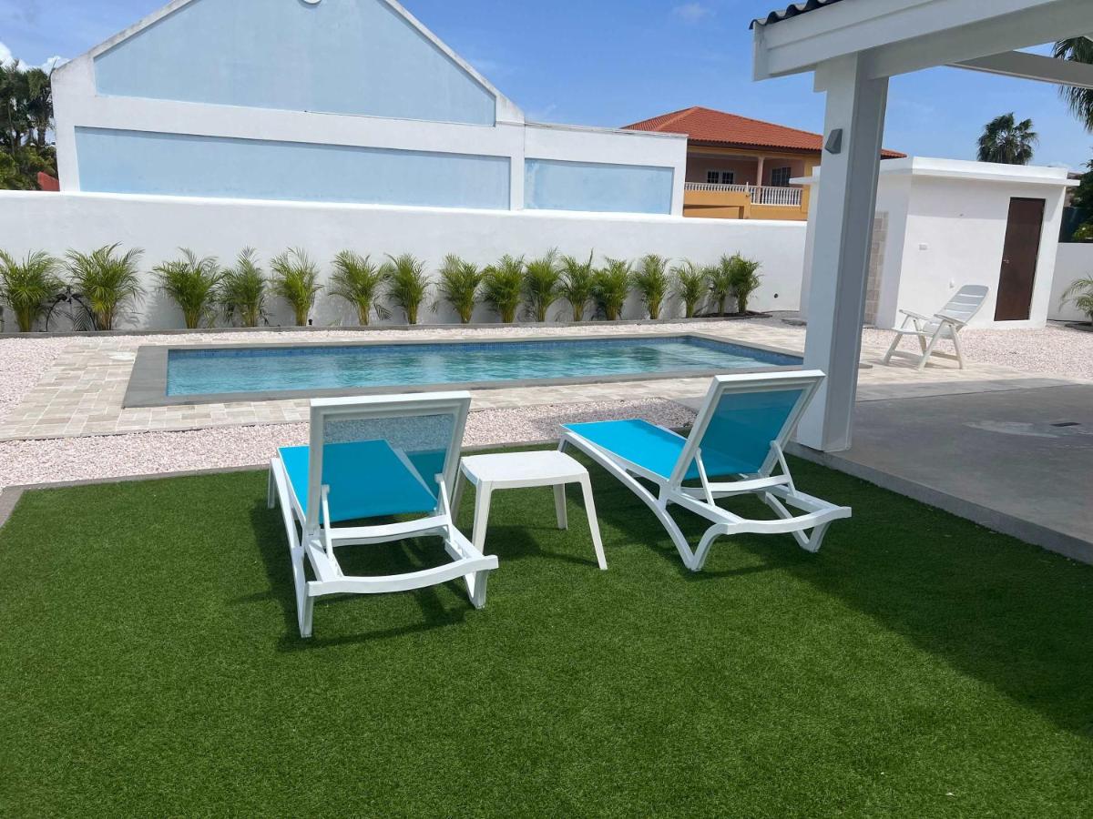 3 bedroom cozy villa close to Jan Thiel Beach - B&B