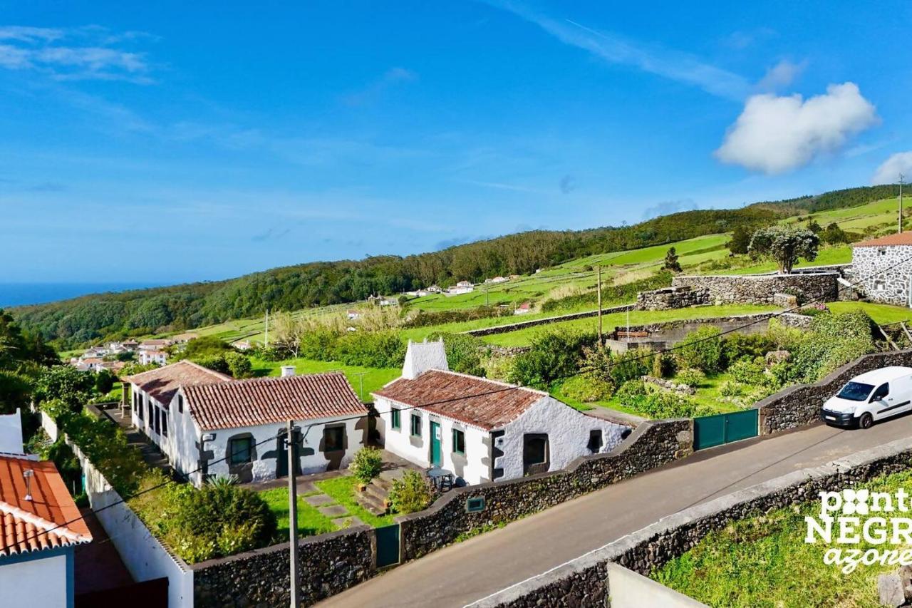 Casa da Serreta by PontaNegraAzores - B&B