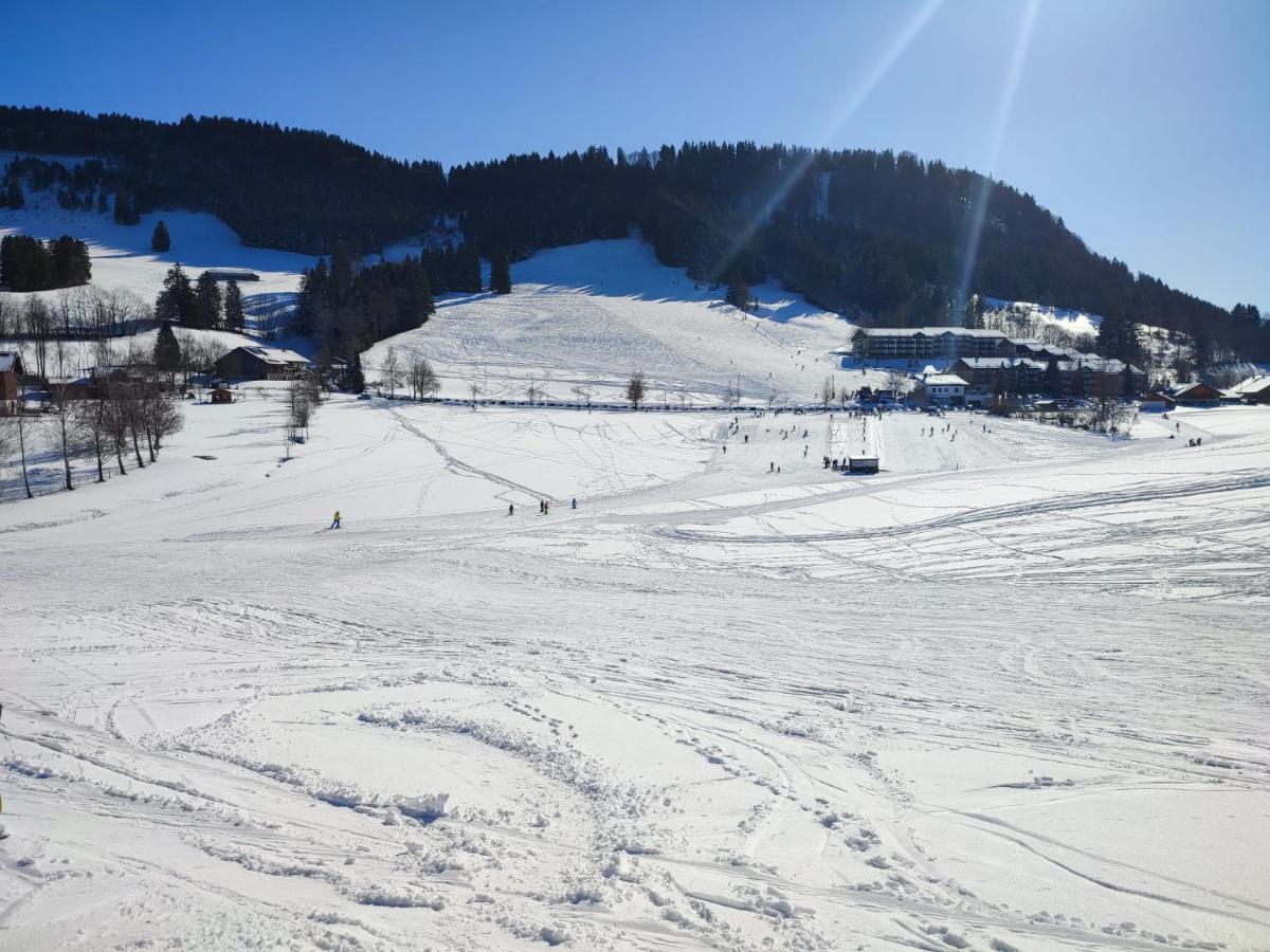 Alp-Juwel - mit Hallenbad und Sauna, 4 Schlafbereiche, Hallenbad, Sauna, inklusive Bettwäsche, Handtücher, tolle Kinderausstattung - Chambres d'hôtes Missen-Wilhams