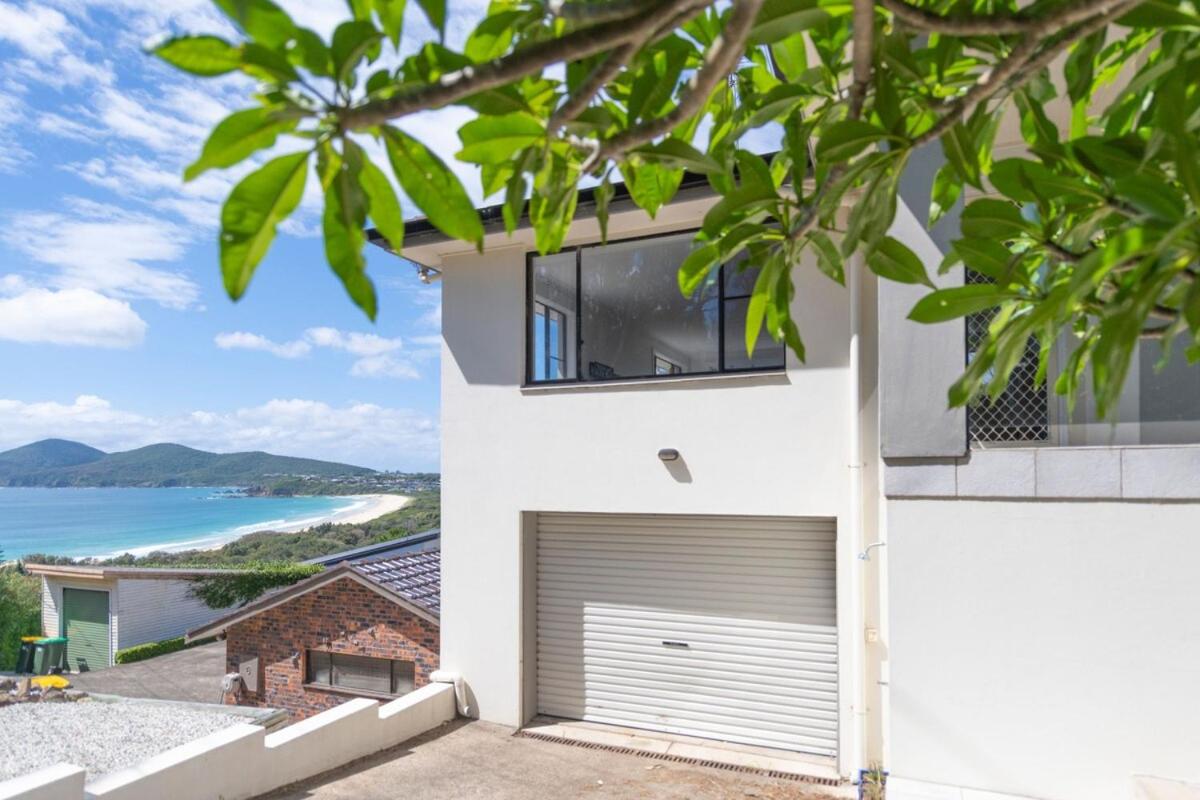 Dreamtime Beach Retreat Top Floor 2 BR Unit - Ferienwohnung