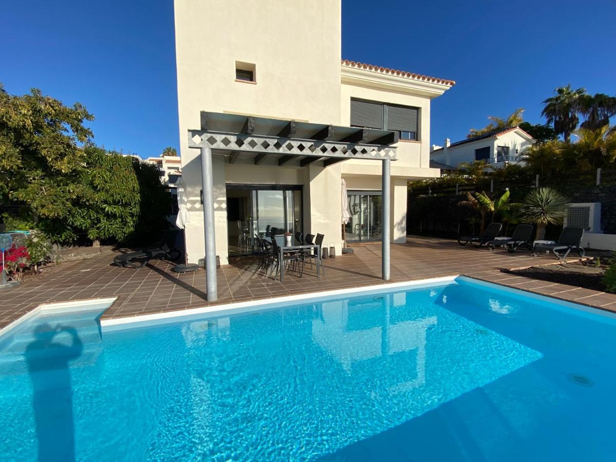Casa La Sabina - Luxury Villa On The Balcony of The Atlantic - Minimum Period 7 Days - Chambres d'hôtes Playa de Santiago
