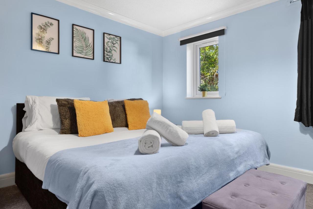 Watford Cozy Full Home - Perfect for Harry Potter Studios! - B&B
