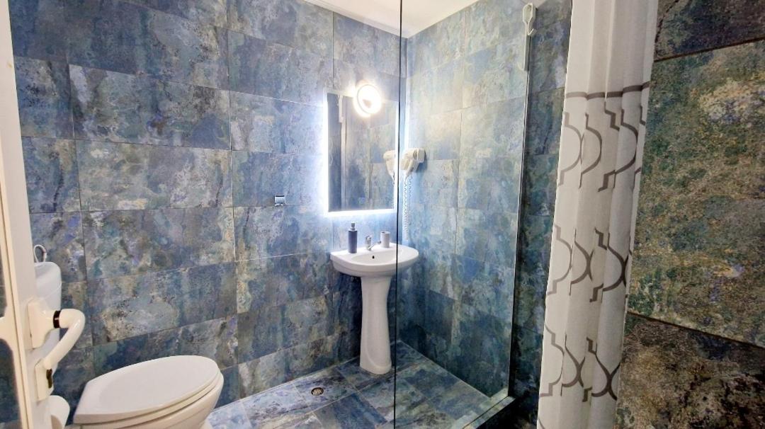 Economy Twin Room