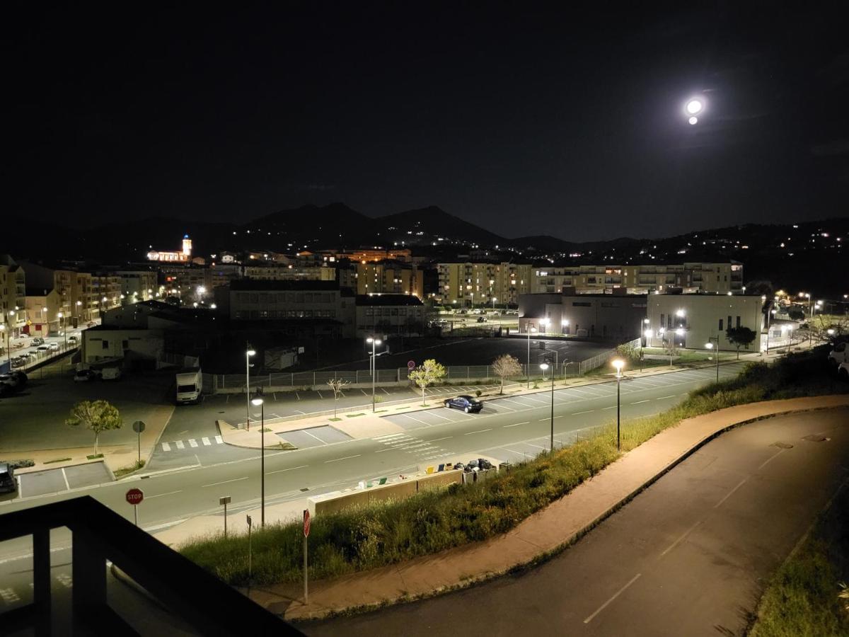 PROPRIANO T2 à 2 pas des plages et du port - B&B