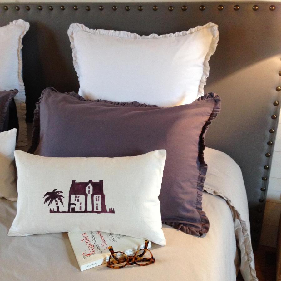 Camera Queen Superior