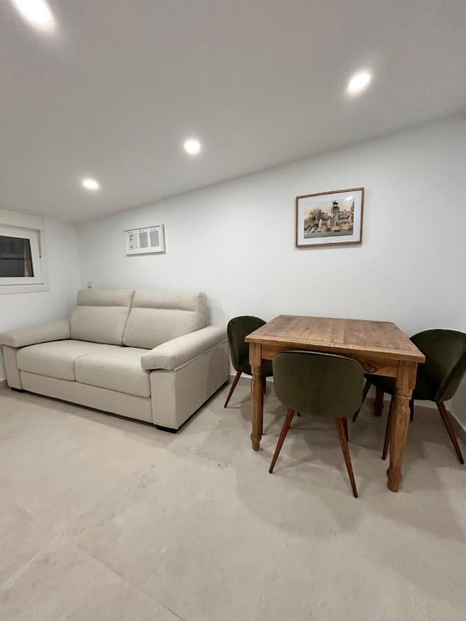 AeroSuites202 Alojamiento Madrid - B&B