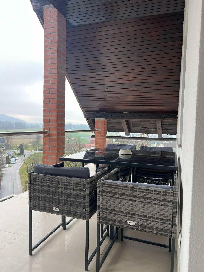 Larisa apartma - B&B
