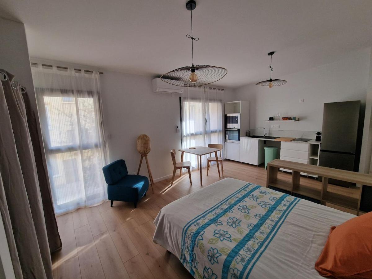 Studio neuf climatisé wifi 27m2 - B&B