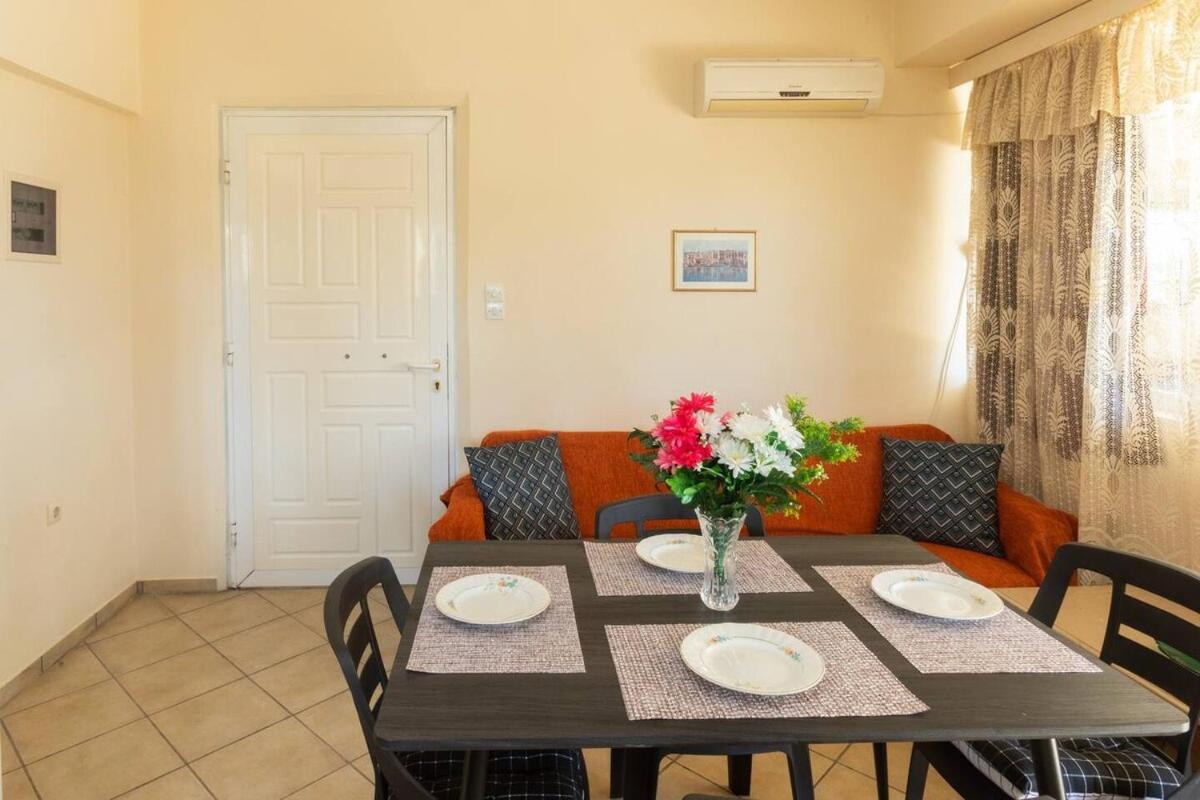Yuccas Home Kato Pitsa Xylokastro n1 - B&B